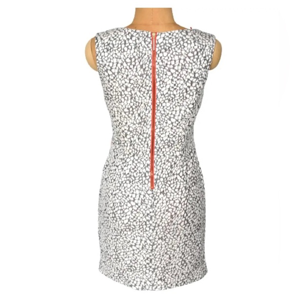 SUPERTRASH Grey & White Mini Dress w/ woven motif. XL - Picture 2 of 9